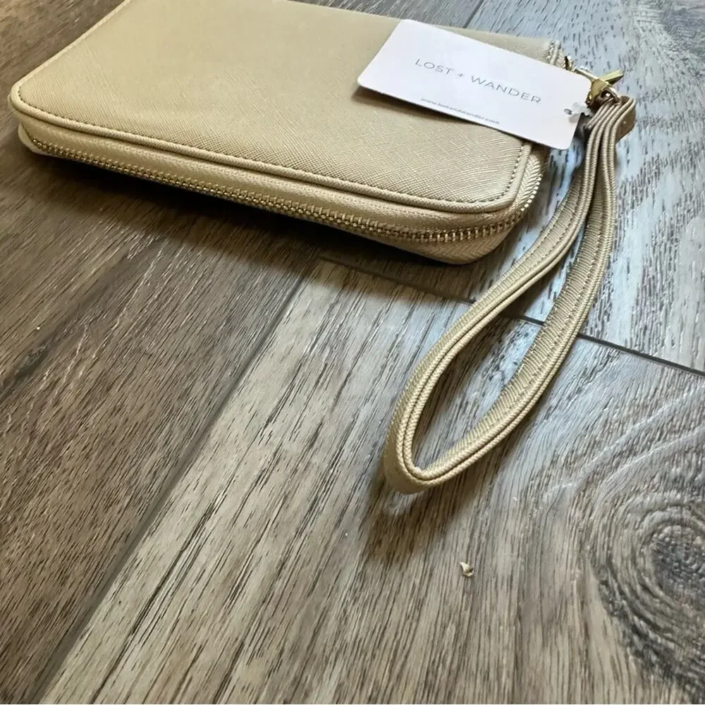 NEW! Lost + Wander Beige Wristlet Clutch,‎ Passport Holder, Travel, Beige